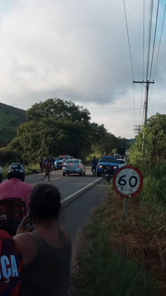 Dois homens em uma moto são baleados na RJ-116 entre Santo Antônio de Pádua e Miracema; um deles morreu