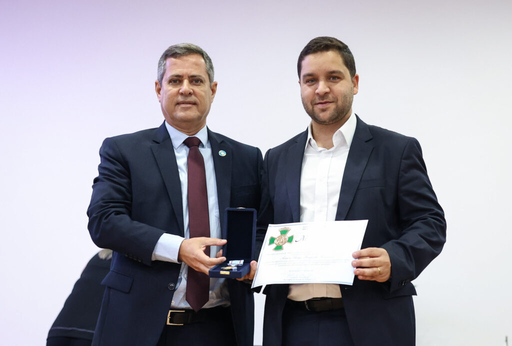 Polícia Civil comemora aniversário de 215 anos com a entrega da Medalha Amizade