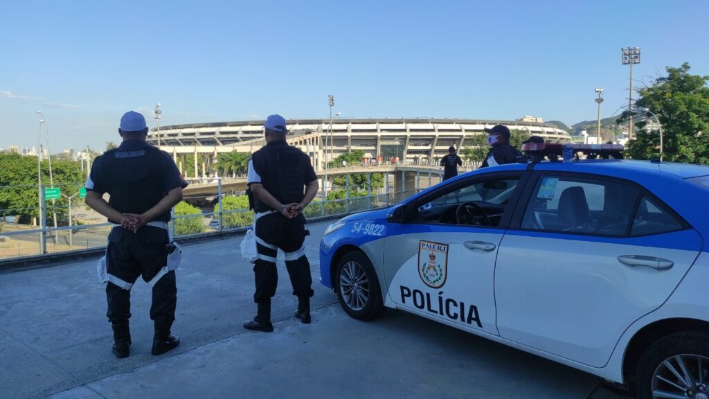 PM mobiliza 750 agentes para garantir a segurança no Fla-Flu desta terça-feira