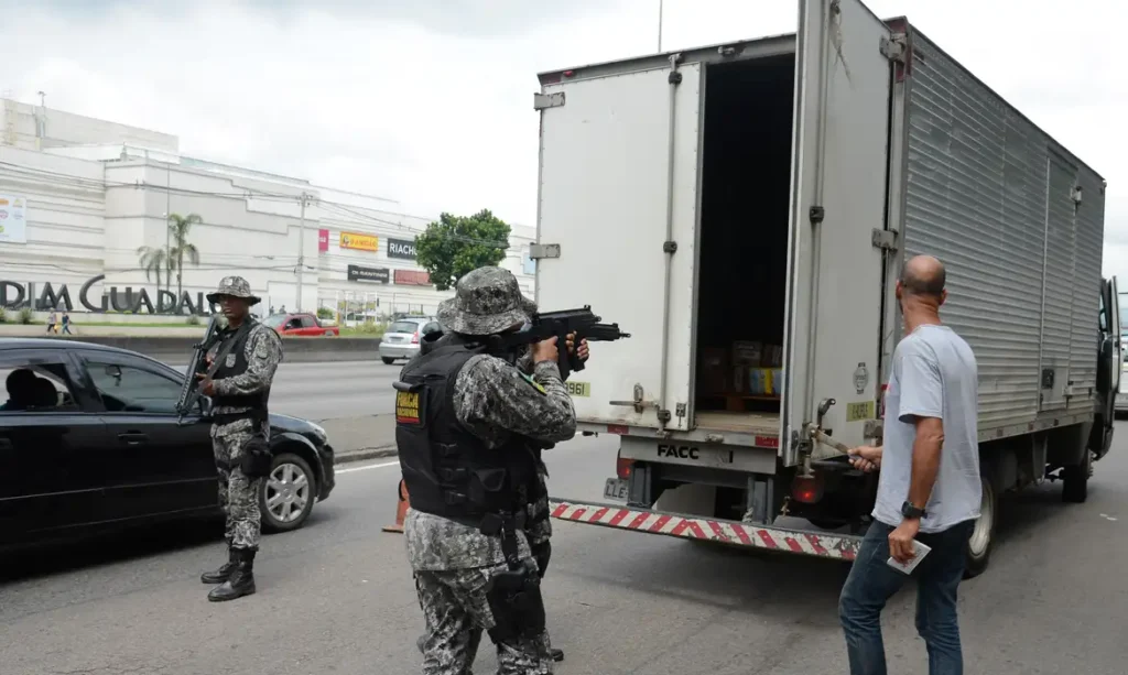Roubo de carga causa prejuízo de R$ 325 milhões no RJ; Firjan aponta 9 casos por dia em 2024 Foto: Tomaz Silva/Agência Brasil